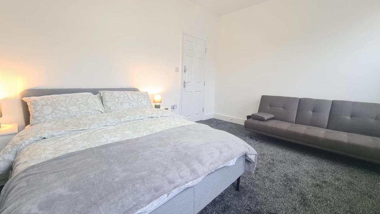 לונדון Spacious Private Room In Manor Park מראה חיצוני תמונה